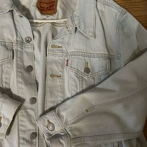 Levi's Women’s Light Denim Jacket